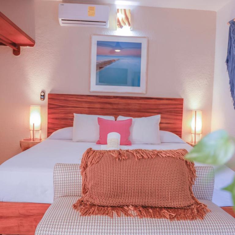 Hotel Hulku - Standard King Room - 2