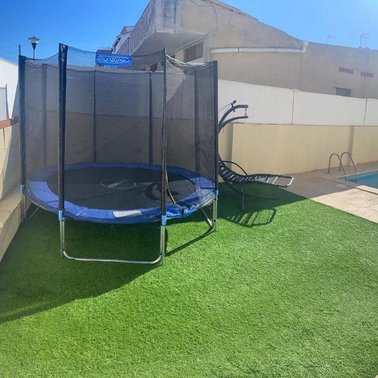 Casa con Gran Piscina particular cerca playa - Casa Unifamiliar de 3 dormitorios - 4