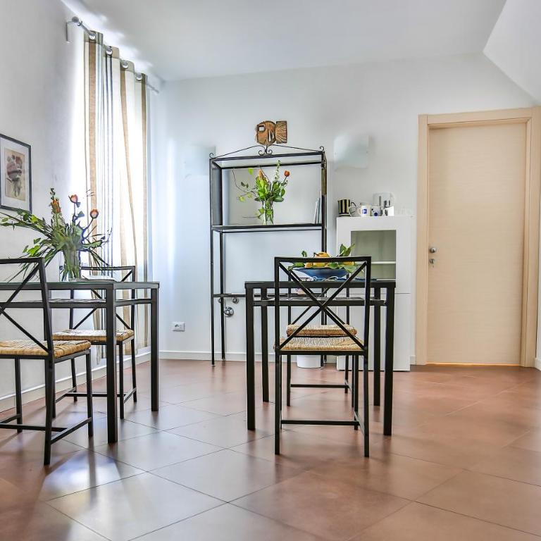 Affittacamere Le Giare - Camera Matrimoniale con Accesso Disabili - 3