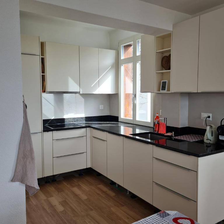 Appartement au centre du village 4-6 personnes - Apartment mit 2 Schlafzimmern - 6