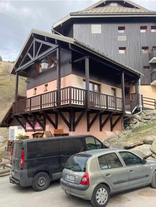 Le Chalerick - Appartement chalet d'exception 4 étoiles - skis aux pieds - 70 m2 entièrement rénové, idéal pour 6 à 8 personnes - Appartement Supérieur - 52