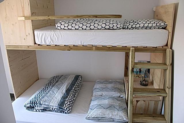 BodyGo Surfhouse - Chambre Double avec Salle de Bains Commune - 6