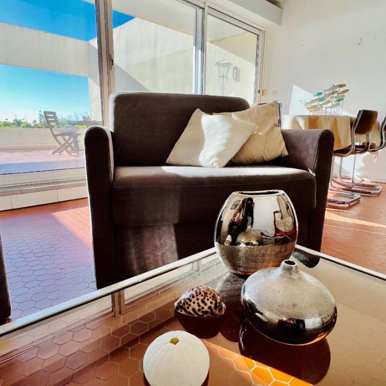 VUE MER EXCEPTIONNELLE - GRANDE TERRASSE et PISCINE - Appartement 1 Chambre - 9