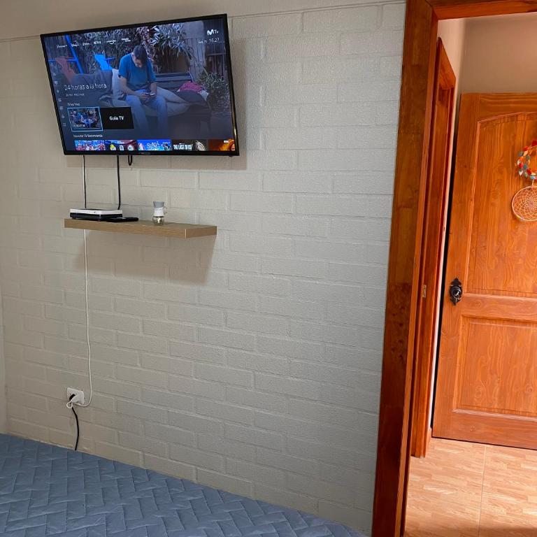 Habitación doble con baño privado Wifi y Tv Cable - Habitación 01 - Habitación Doble con baño privado - 3