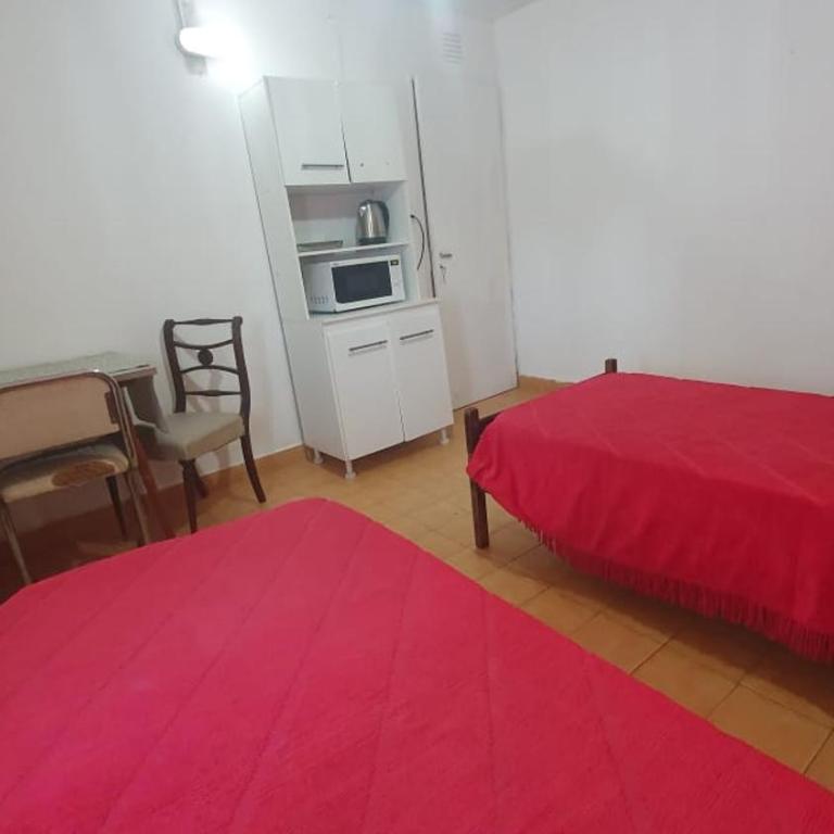 Habitacion economica con estacionamiento Necochea - Budget Triple Room - 4