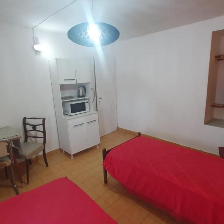 Habitacion economica con estacionamiento Necochea - Budget Triple Room - 5