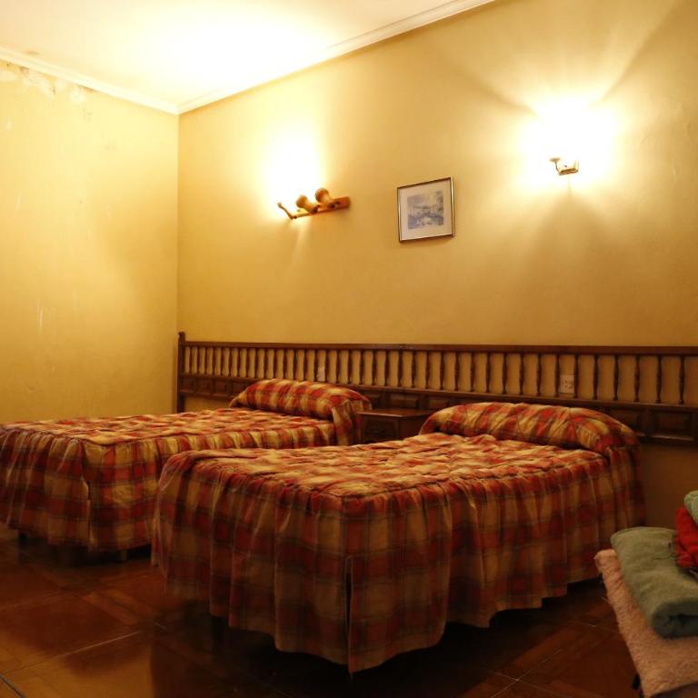 Pension Iberia - Twin Room with Bathroom - 1