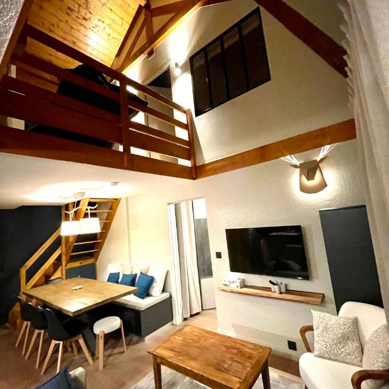 Le Chalerick - Appartement chalet d'exception 4 étoiles - skis aux pieds - 70 m2 entièrement rénové, idéal pour 6 à 8 personnes - Appartement Supérieur - 2