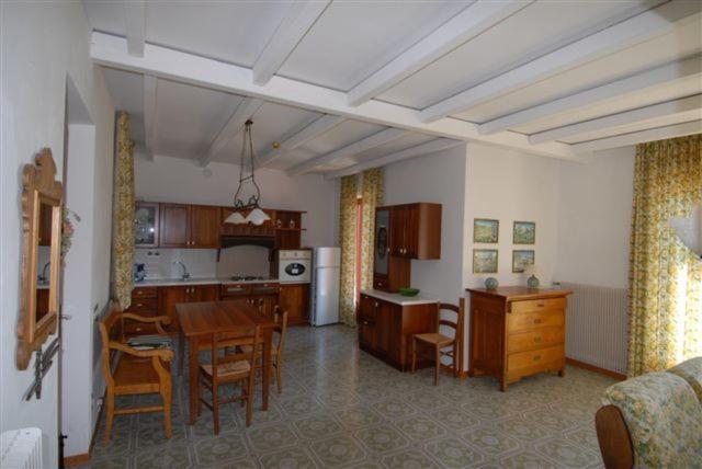 red house conditioned whit pool enchanting lake view - Villa con Piscina Privata - 14