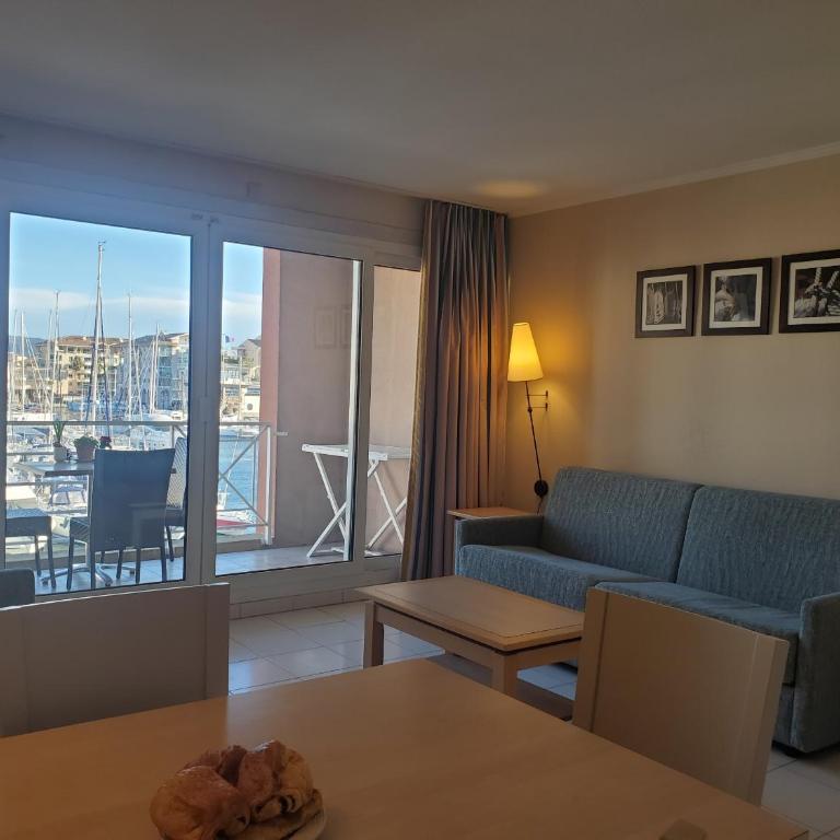 CAP HERMES Studio 31m2 Vue Port Climatise piscine, - Studio with Sea View - 3