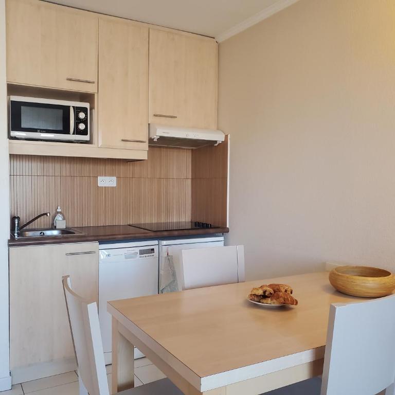 CAP HERMES Studio 31m2 Vue Port Climatise piscine, - Studio with Sea View - 5