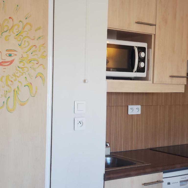 CAP HERMES Studio 31m2 Vue Port Climatise piscine, - Studio with Sea View - 14