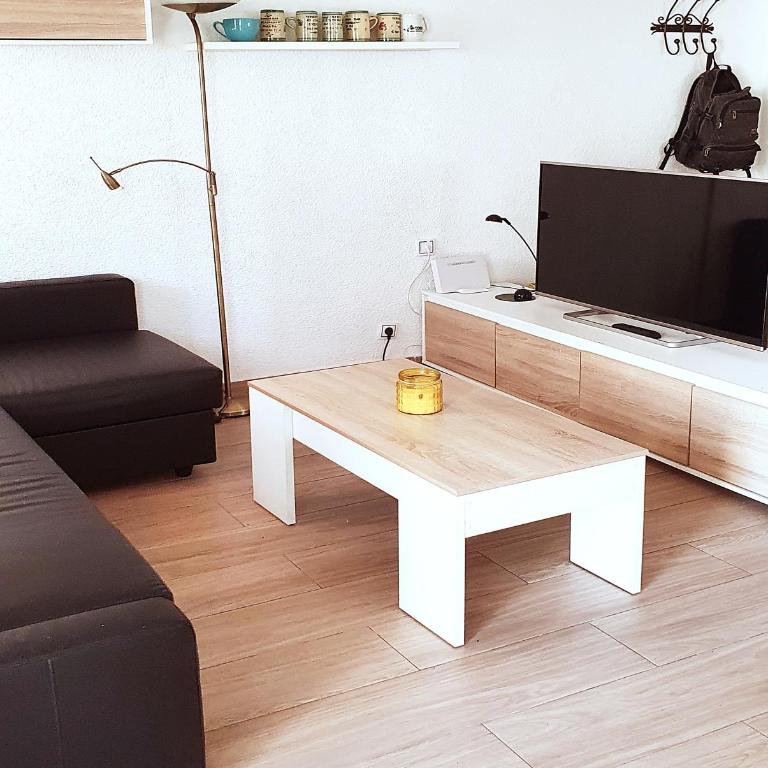 Holiday Sorolla - One-Bedroom Apartment - 12