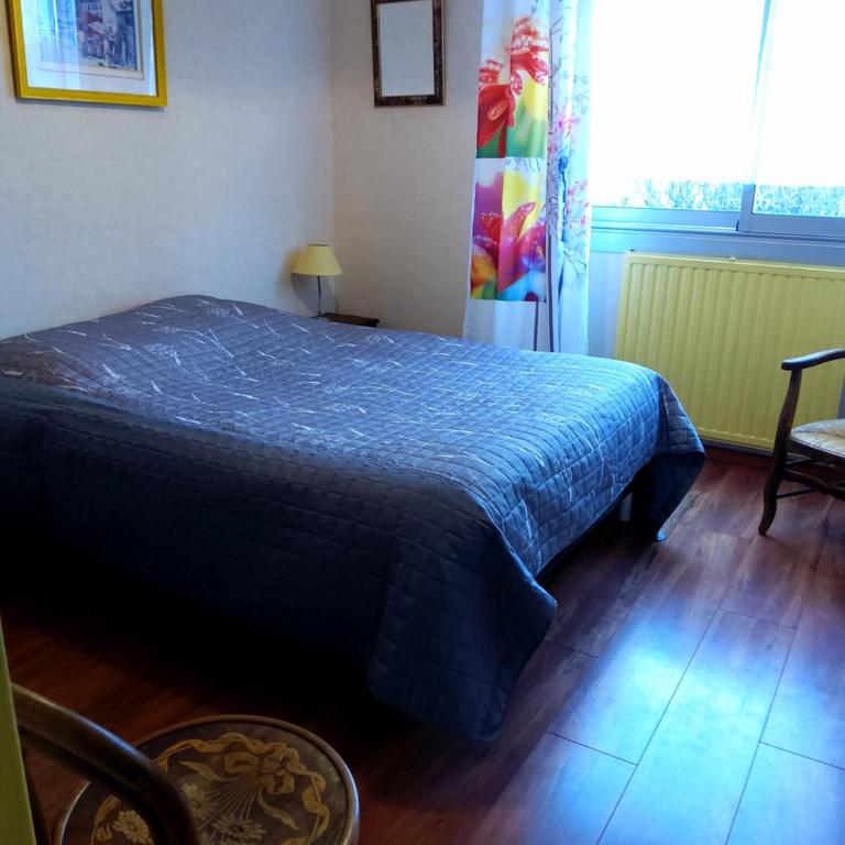 Chambre d'hôtes dans Résidence - Chambre Double avec Salle de Bains Privative Extérieure - 3