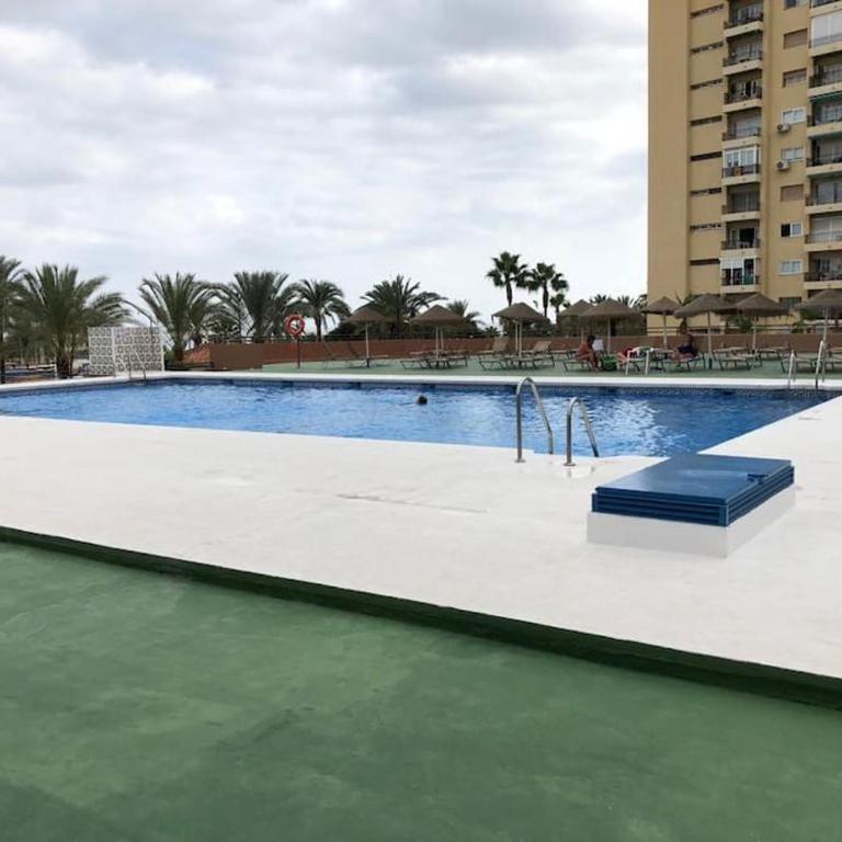 Piscina - 1ª línea de playa Puerto Deportivo - Apartamento con vistas al mar - 1