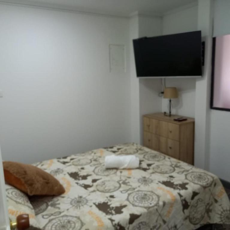 Hermoso apartamento Medellín - Three-Bedroom Apartment - 7