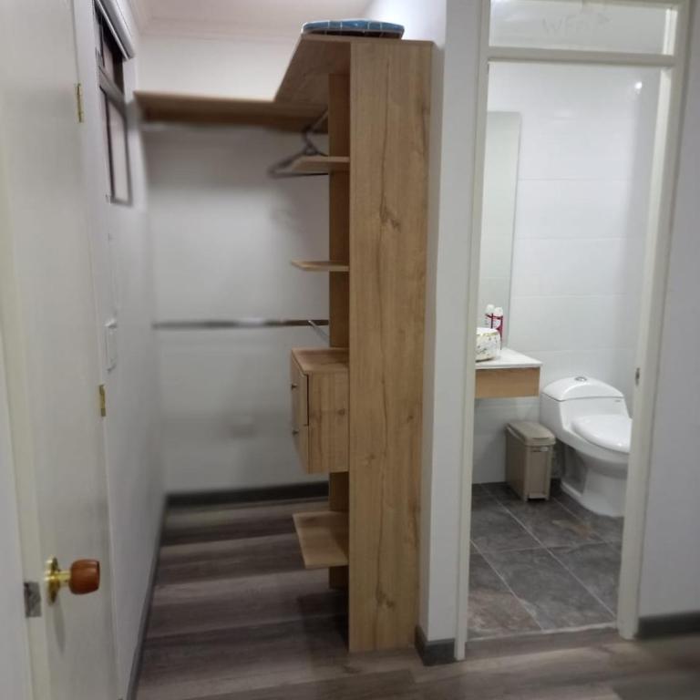 Hermoso apartamento Medellín - Three-Bedroom Apartment - 6