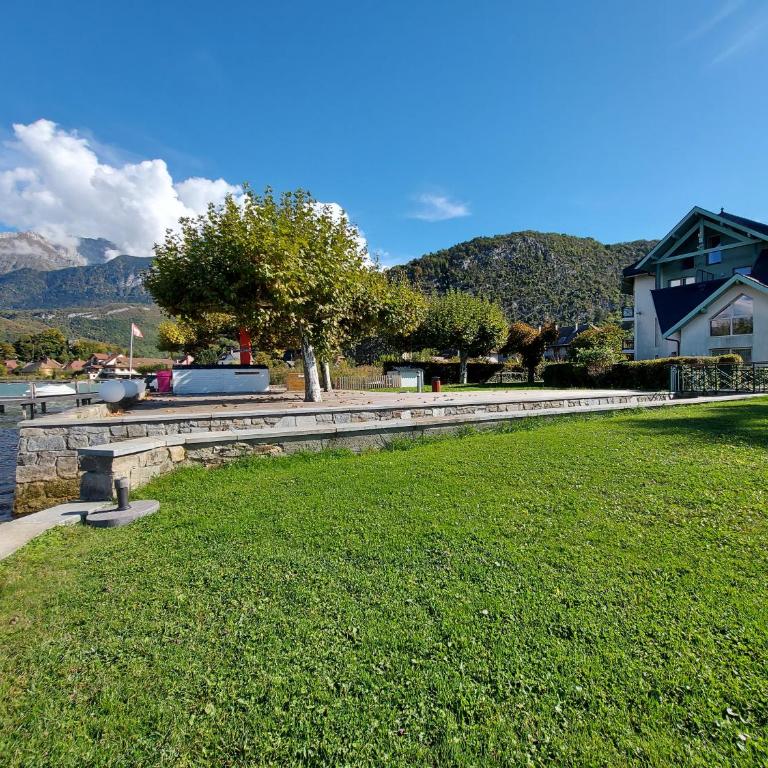 Studio Cosy avec Plage et Parking Privés au bord du Lac D'Annecy - Appartement 1 Chambre - 17
