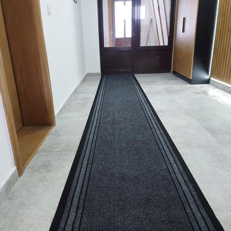 Sunčani breg - One-Bedroom Apartment - 4