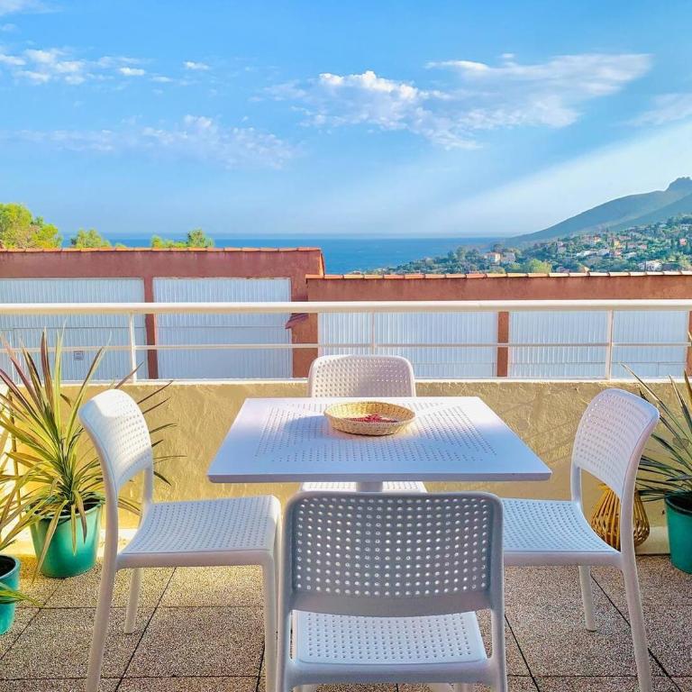 Superbe 2 pièces - 4 couchages - Clim - Parking - Piscine résidence - Appartement - Vue sur Mer - 13
