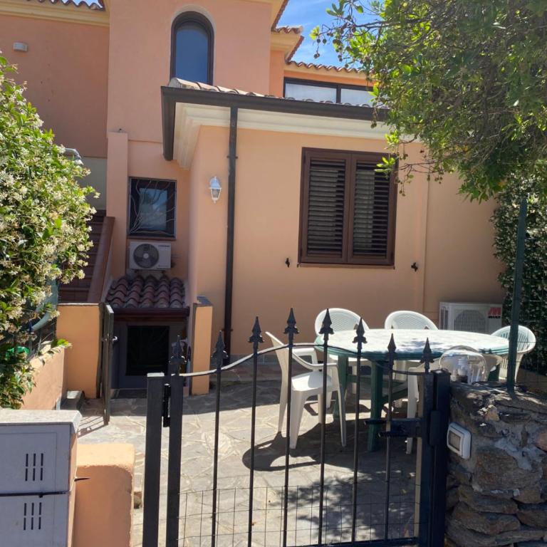 Tavernetta Smeraldina - Two-Bedroom House - 1