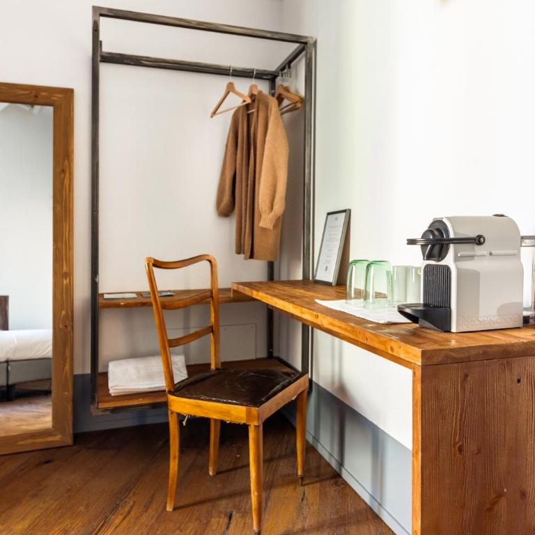 TAG Guest House - Camera Matrimoniale/Doppia con Letti Singoli con Bagno Privato - 13