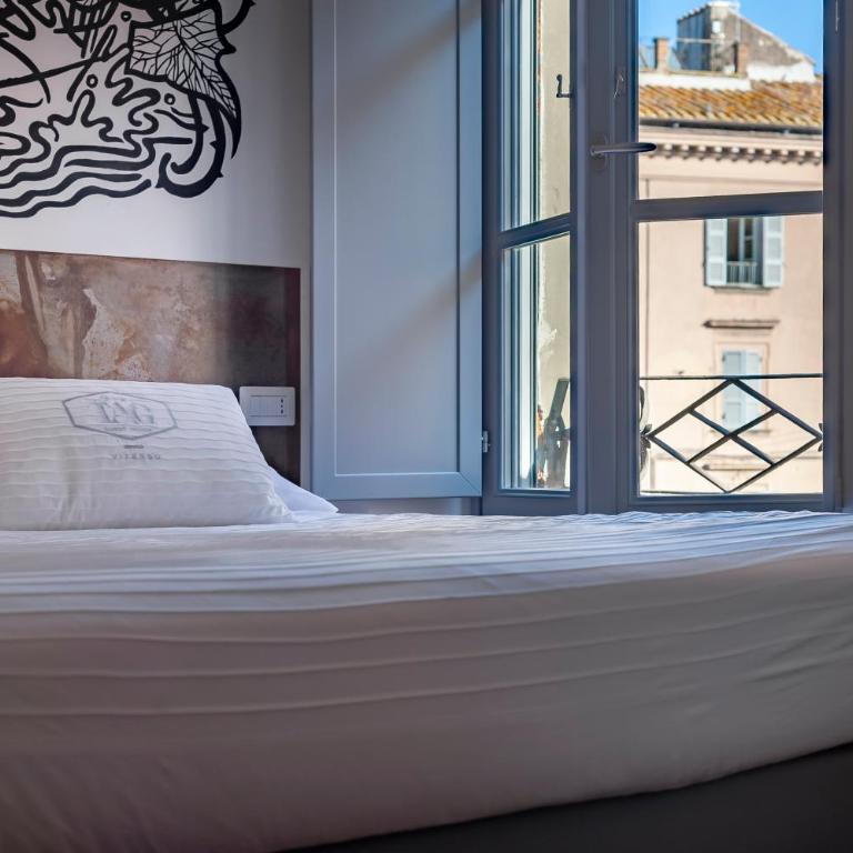 TAG Guest House - Camera Matrimoniale con Bagno Privato - 11