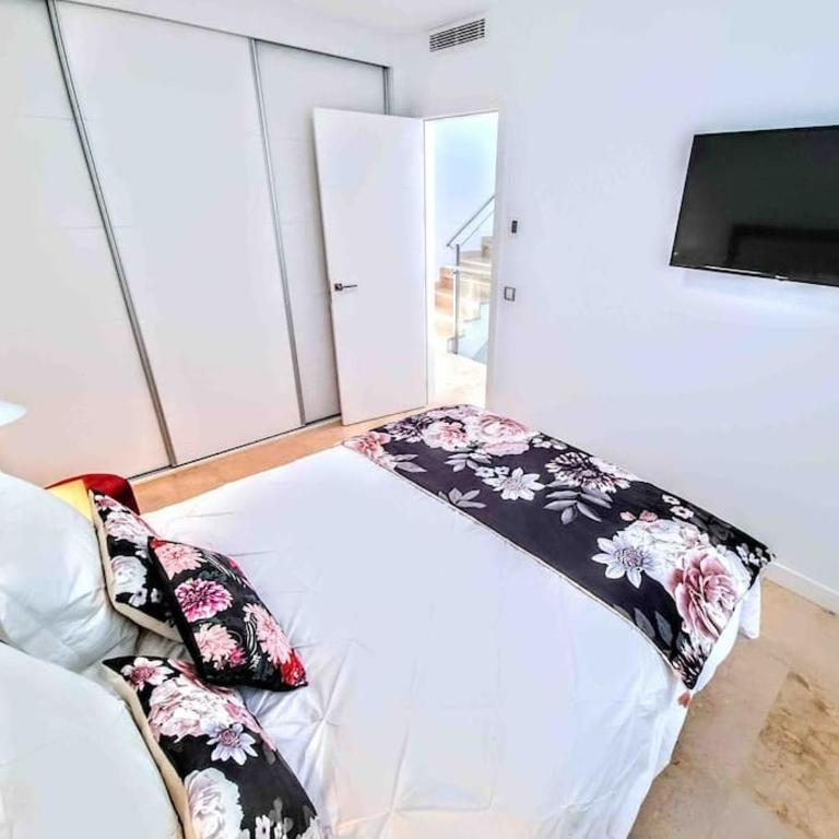 Marbella luxury house with private rooftop Jacuzzi on the Golden Mile - Casa de 3 dormitorios - 26