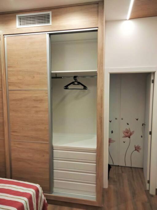 Loft La Calahorra del Bere con posibilidad de aparcamiento Pregunta por el PACK MÁS AMOR - Loft - 10