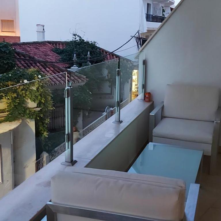 Modern Apartment in the center of San Pedro de Alcantara, Marbella - Two-Bedroom Apartment with City View - 24