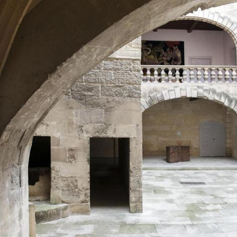 Pamp’Arles - Two-Bedroom Apartment - 66