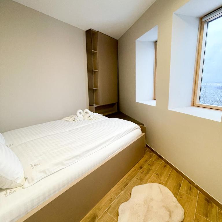 Nivalis Hill 23 - One-Bedroom Apartment - 5