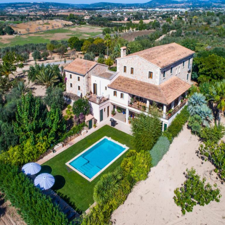 Can Corem de Son Moix - Luxurious 6-bedroom villa just 10 minutes from the beach - Villa - 3