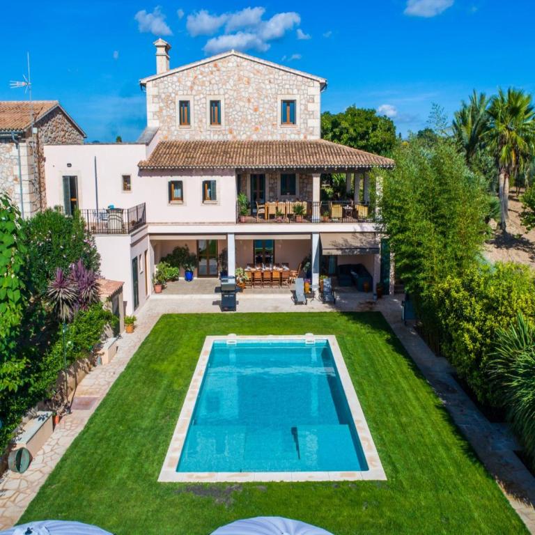 Can Corem de Son Moix - Luxurious 6-bedroom villa just 10 minutes from the beach - Villa - 1