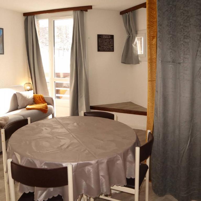 Studio cosy ski aux pieds, balcon sud, 4 pers, Wifi, box à skis - Les Orres - FR-1-322-517 - Studio - 4