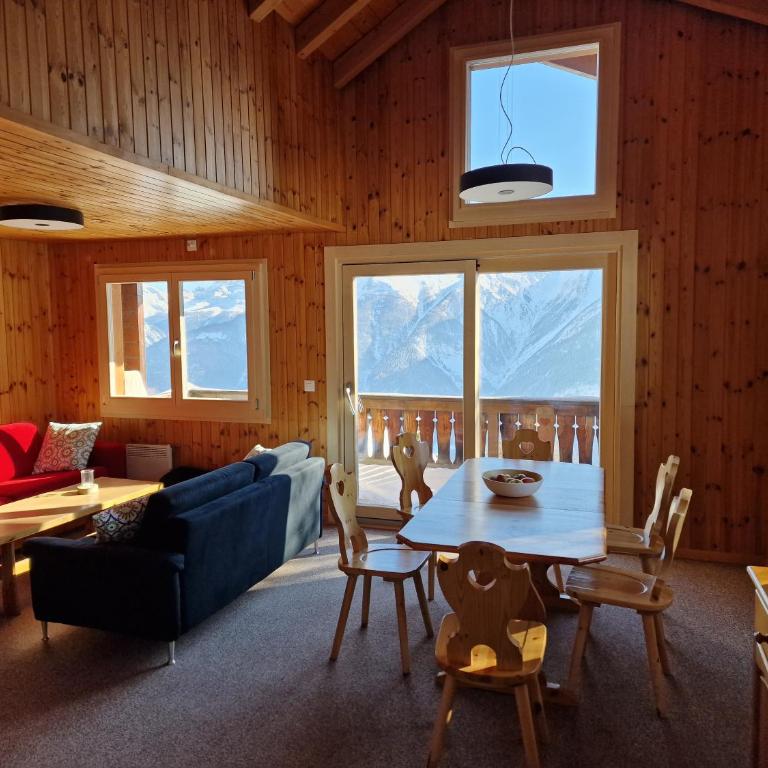Bettmeralp Chalet Zendorn - Apartamento con vistas a las montañas - 35