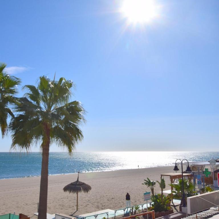 Carihuela 1ª Línea de playa - Casa Abuela María - Apartamento con vistas al mar - 11