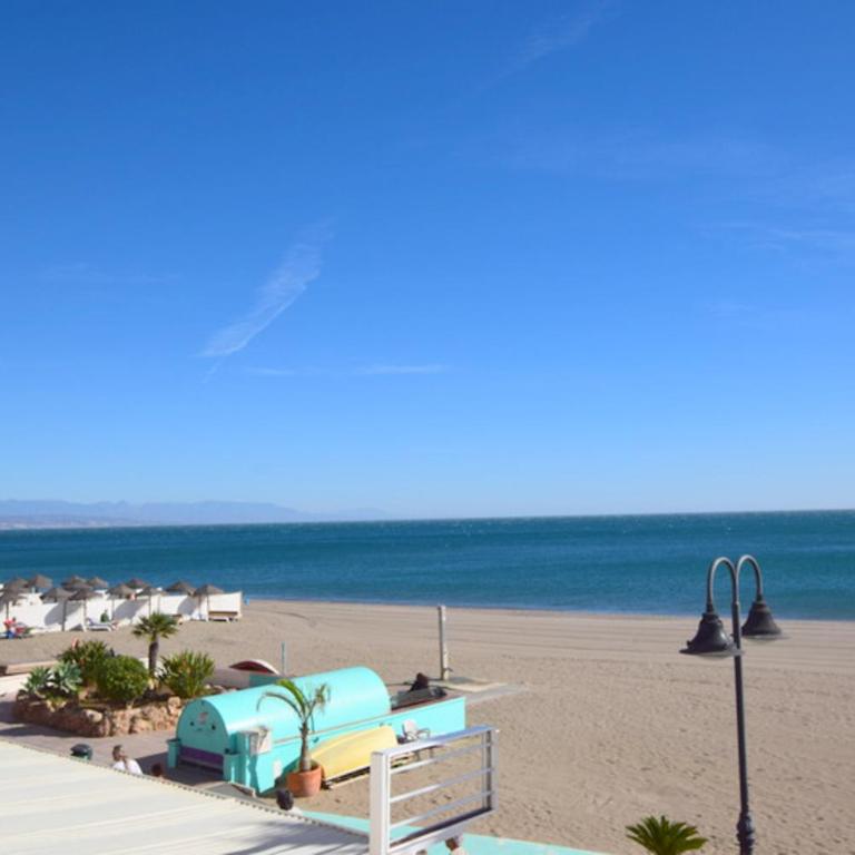Carihuela 1ª Línea de playa - Casa Abuela María - Apartamento con vistas al mar - 12
