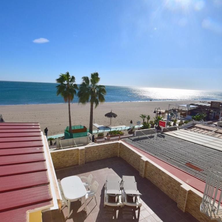 Carihuela 1ª Línea de playa - Casa Abuela María - Apartamento con vistas al mar - 3