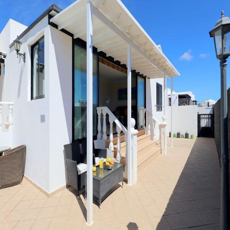 Cosy Lanzarote Villa 3 Bedrooms Heated Pool Villa Honey - Three-Bedroom Villa - 6