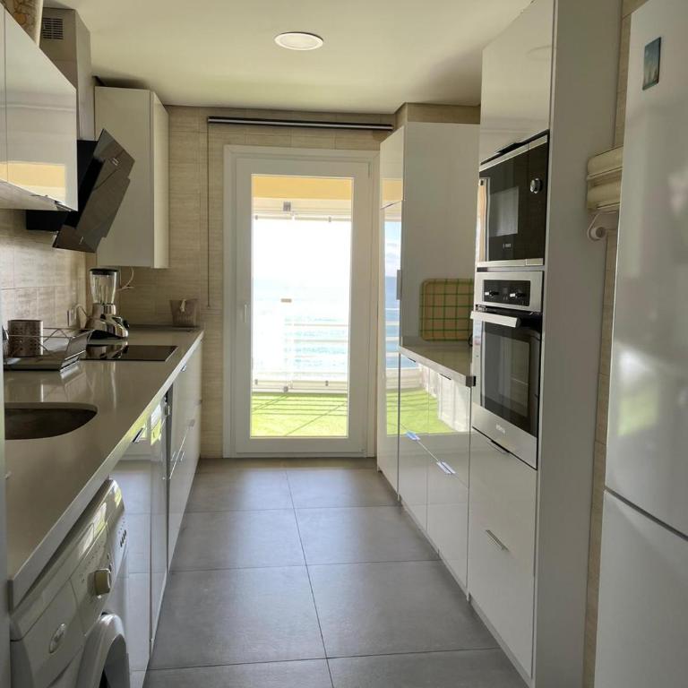 APARTAMENTO EN PRIMERA LINEA/BEACHFRONT APARTMENT - Apartamento de 3 dormitorios - 57