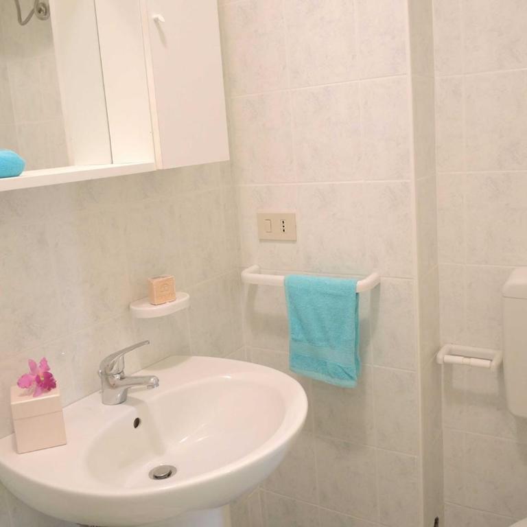 Modern flat in the nearby of the beach - Appartamento - 15