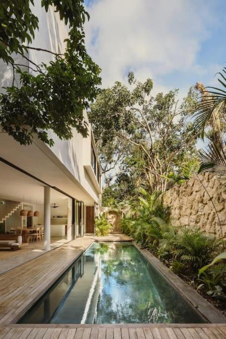 Casa Areca, Awarded Architectural Villa located in a secured gated community, with Concierge services - Villa - 8