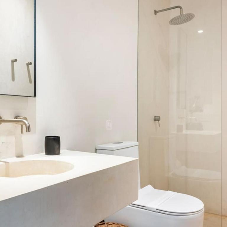 Casa Areca, Awarded Architectural Villa located in a secured gated community, with Concierge services - Villa - 40