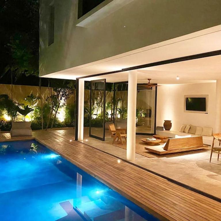 Casa Areca, Awarded Architectural Villa located in a secured gated community, with Concierge services - Villa - 18