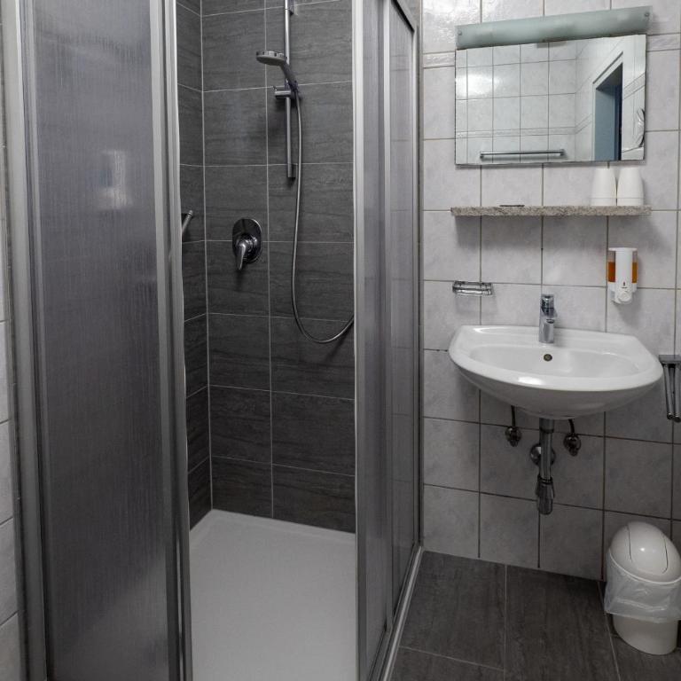 Hotel Heimgartl - Vierbettzimmer - 7