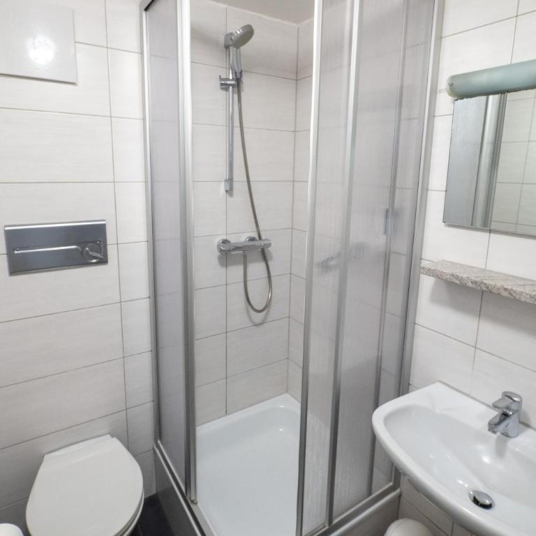 Hotel Heimgartl - Doppelzimmer mit eigenem Bad - 7