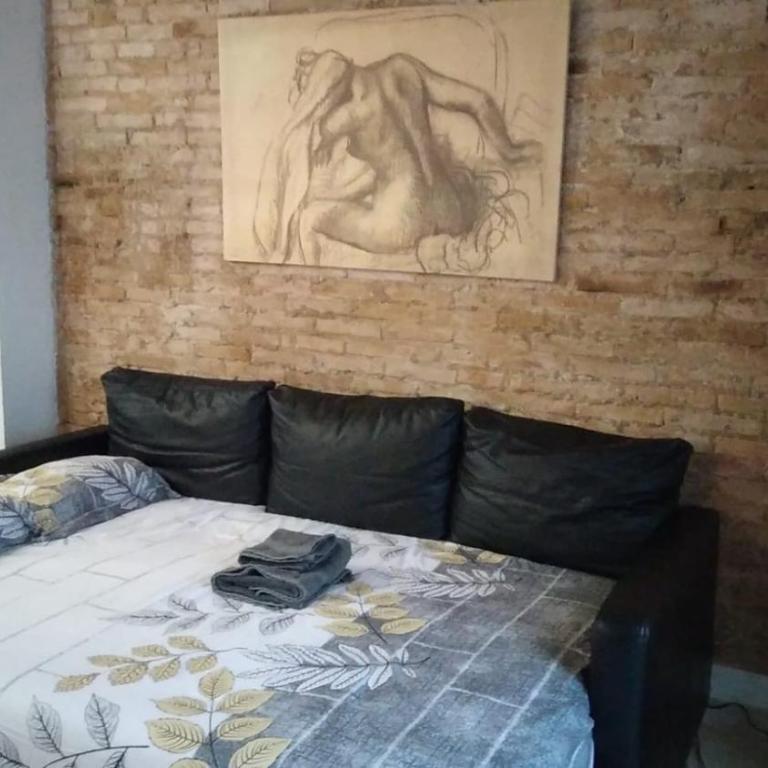 Your Valencia Home - One-Bedroom Apartment - 3