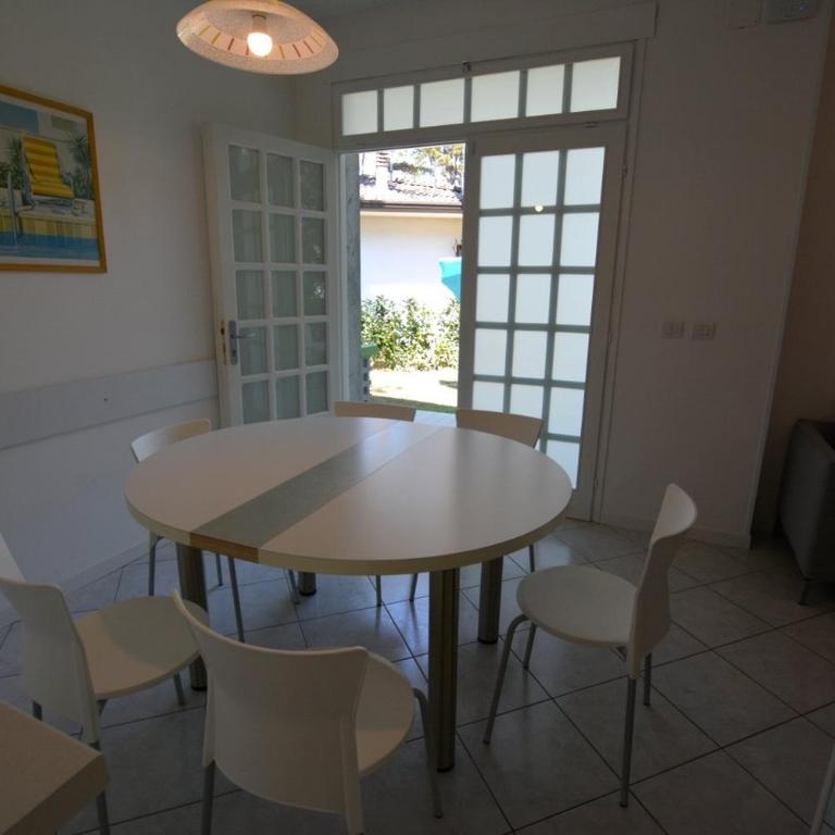 Lignano Pineta nice villa - Casa con 3 Camere da Letto - 4