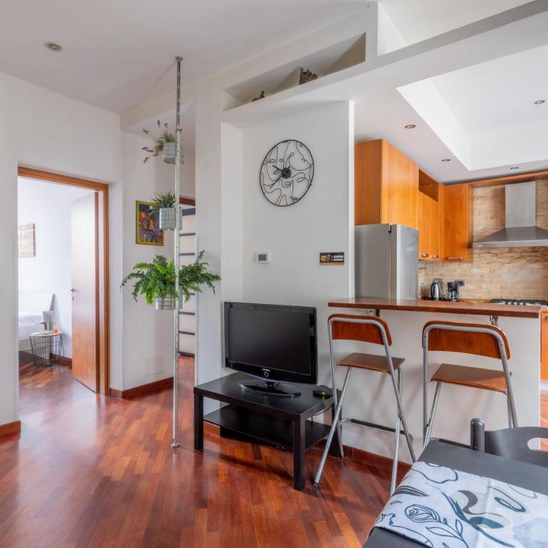 Smart Lodging Downtown - Appartamento con 2 Camere da Letto - 1